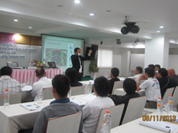 เทคนิคการขับรถอย่างปลอดภัย บรรยายโดยวิทยากรจากสถาบันพัฒนาทรัพยากรมนุษย์และองค์กร